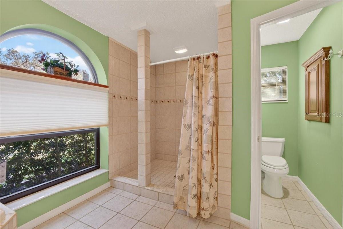 SHADOW RUN UNIT 1 - Residential