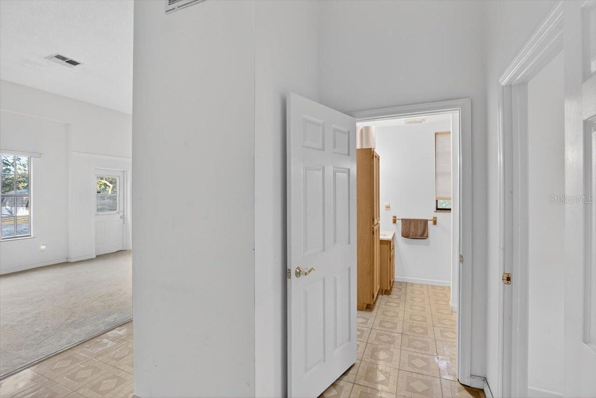 SHADOW RUN UNIT 1 - Residential