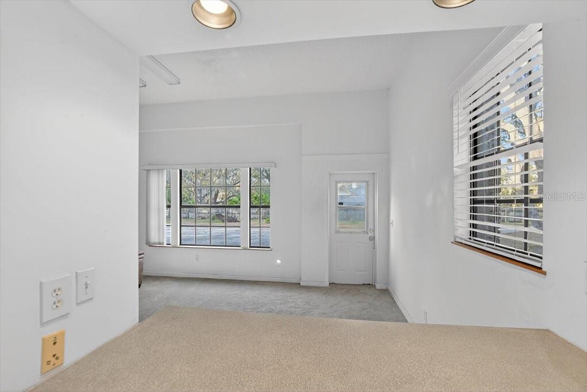 SHADOW RUN UNIT 1 - Residential