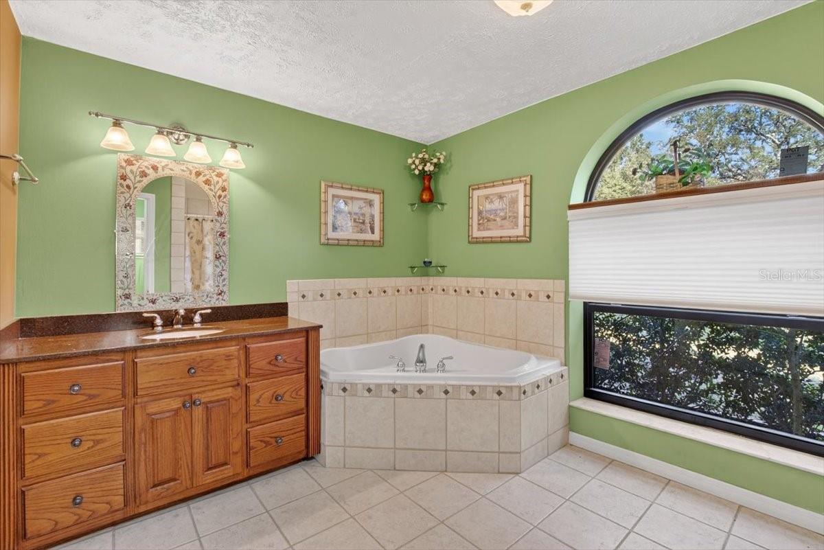 SHADOW RUN UNIT 1 - Residential