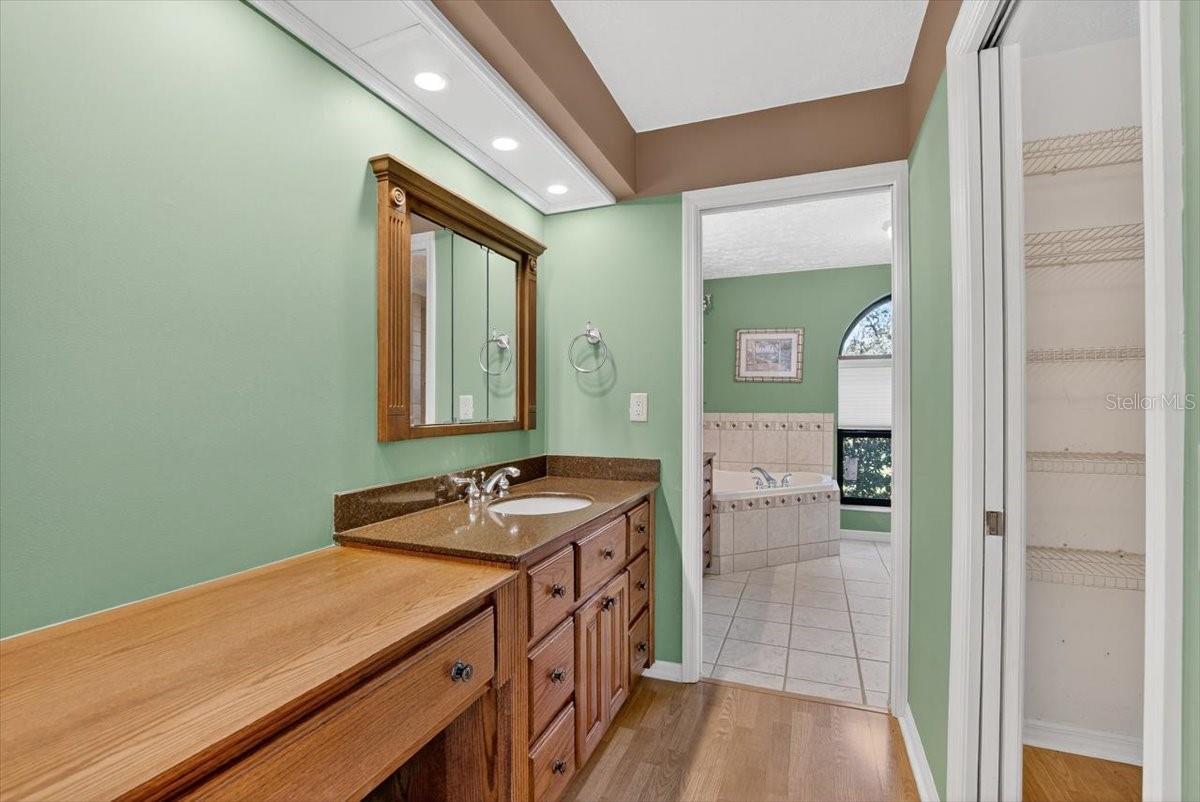 SHADOW RUN UNIT 1 - Residential