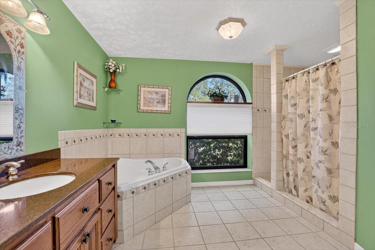 SHADOW RUN UNIT 1 - Residential