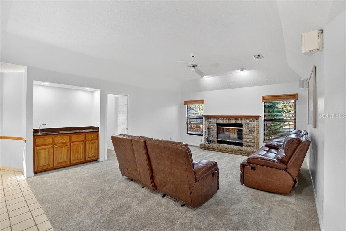 SHADOW RUN UNIT 1 - Residential