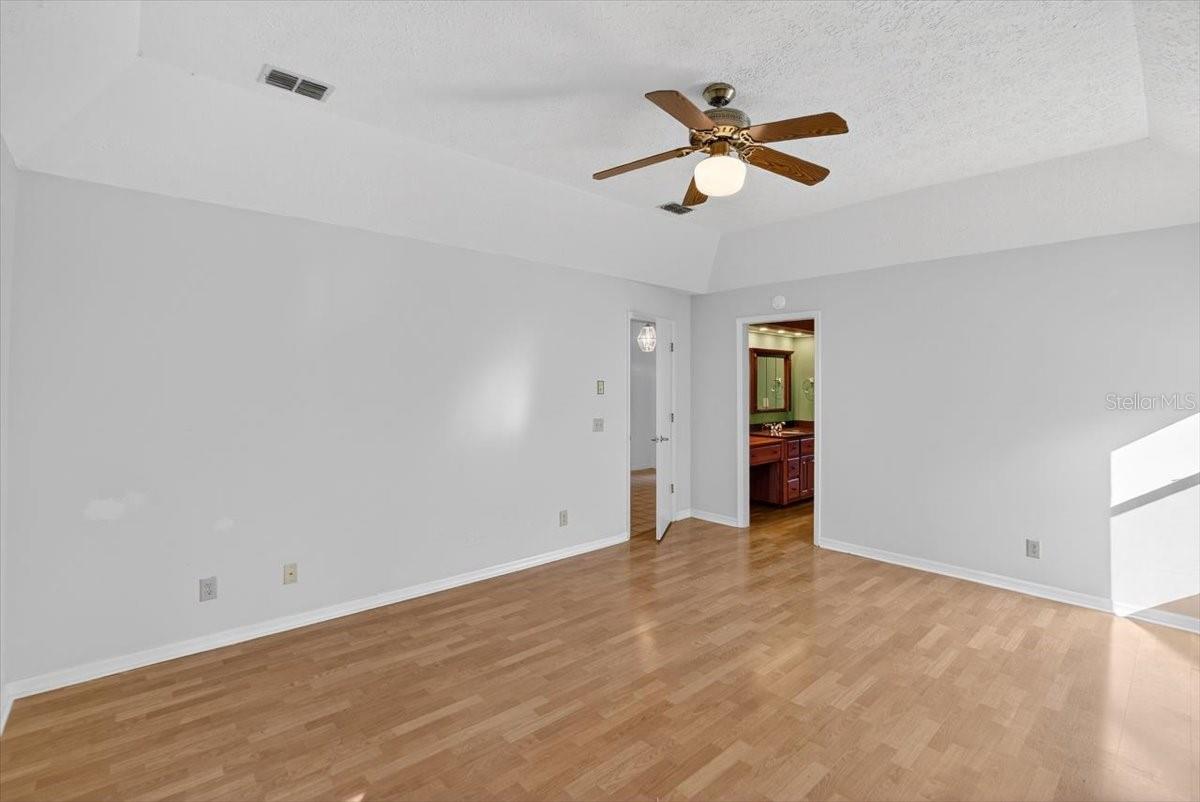 SHADOW RUN UNIT 1 - Residential