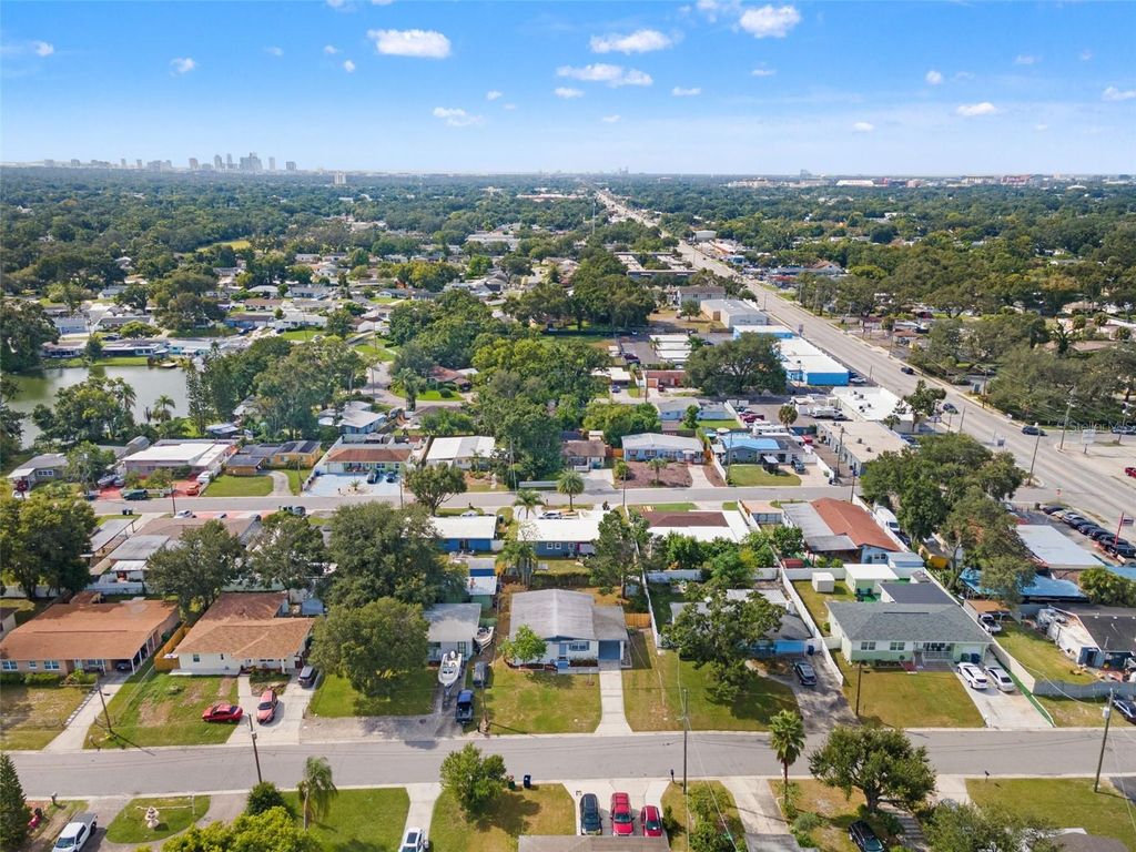 Photo of 2128 W Elm Street, Tampa, FL 33604 (MLS # TB8428936)