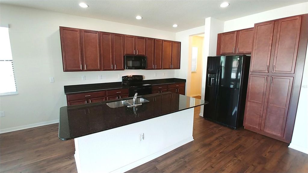 Photo of 7013 Island Queen Court, Sarasota, FL 34233 (MLS # R4911227)