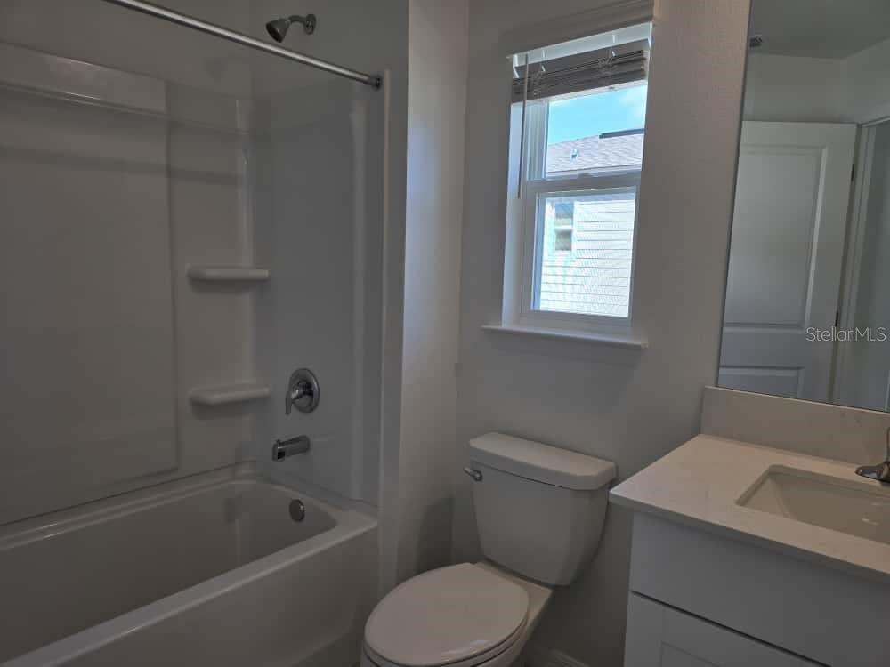 MIRADA PCL 8D - Residential Lease