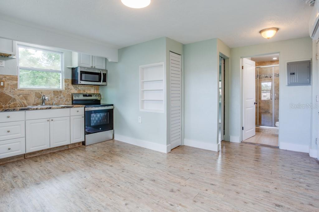 PLAZA PARK ADD CLEARWATER IMPROV CO CORR - Residential