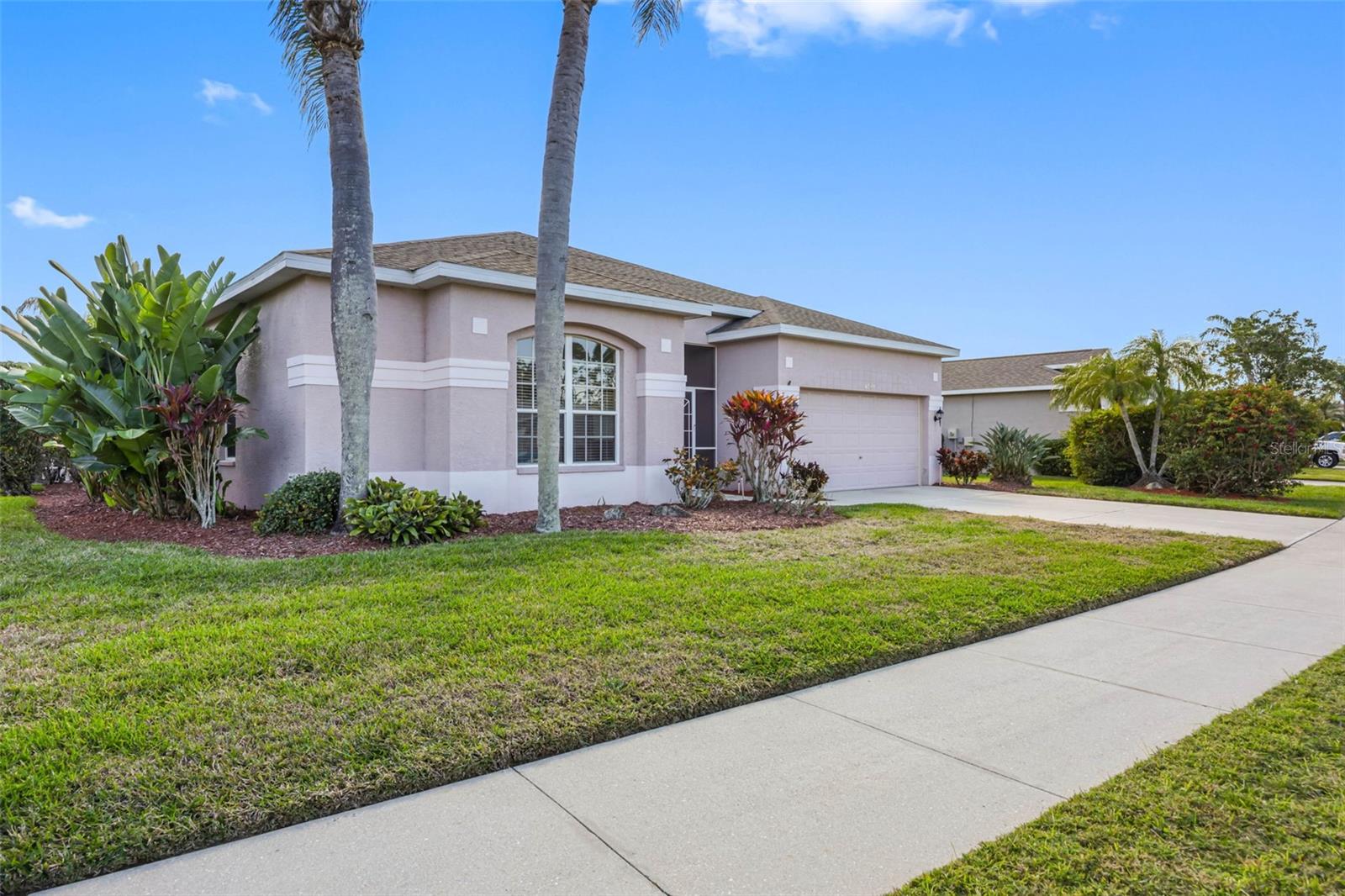 WELLINGTON CHASE - Residential