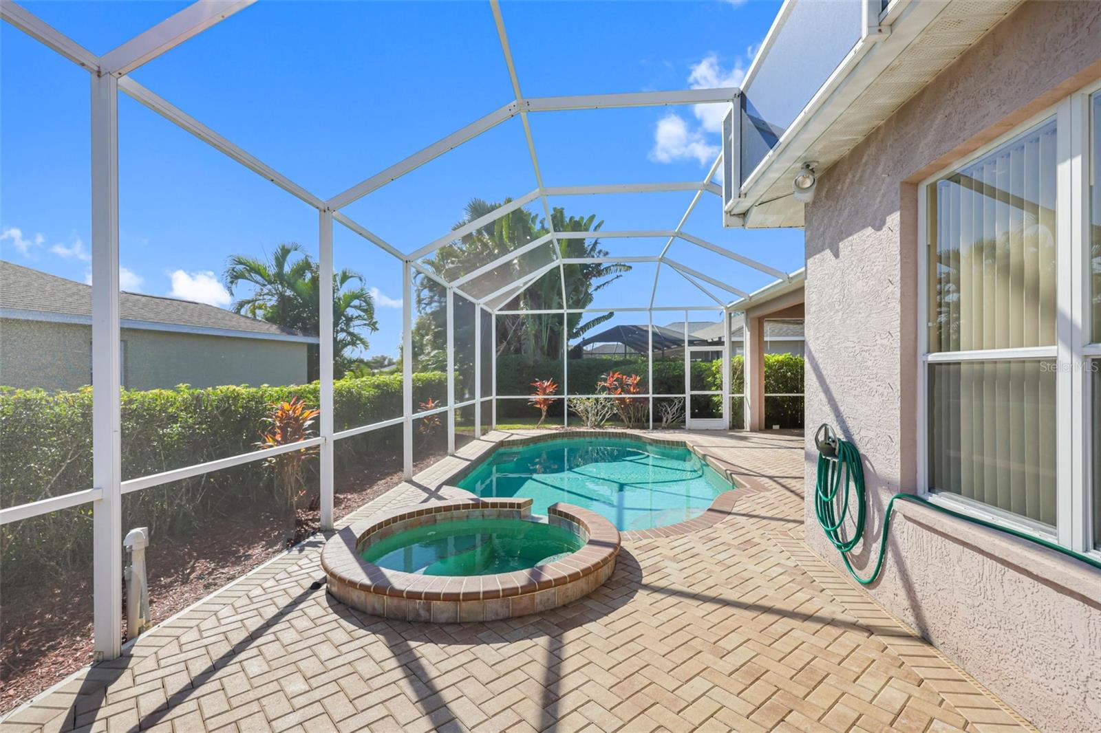 WELLINGTON CHASE - Residential