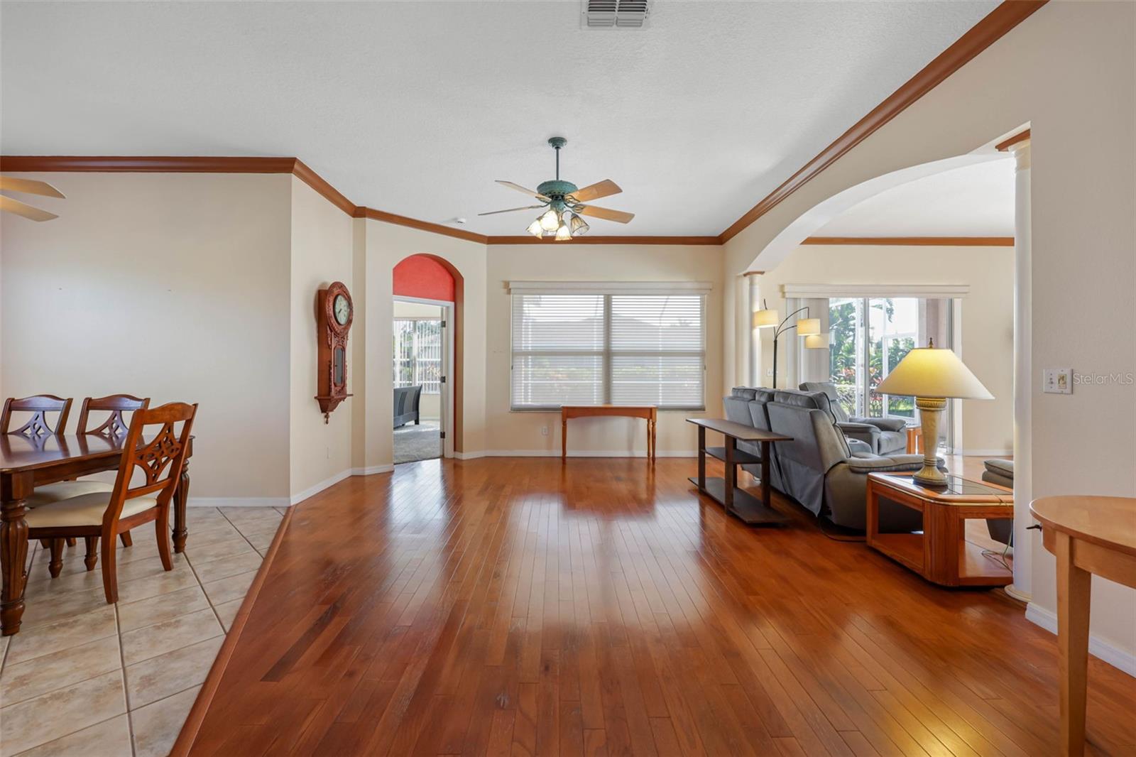 WELLINGTON CHASE - Residential