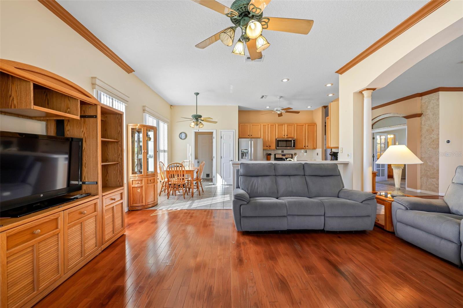 WELLINGTON CHASE - Residential