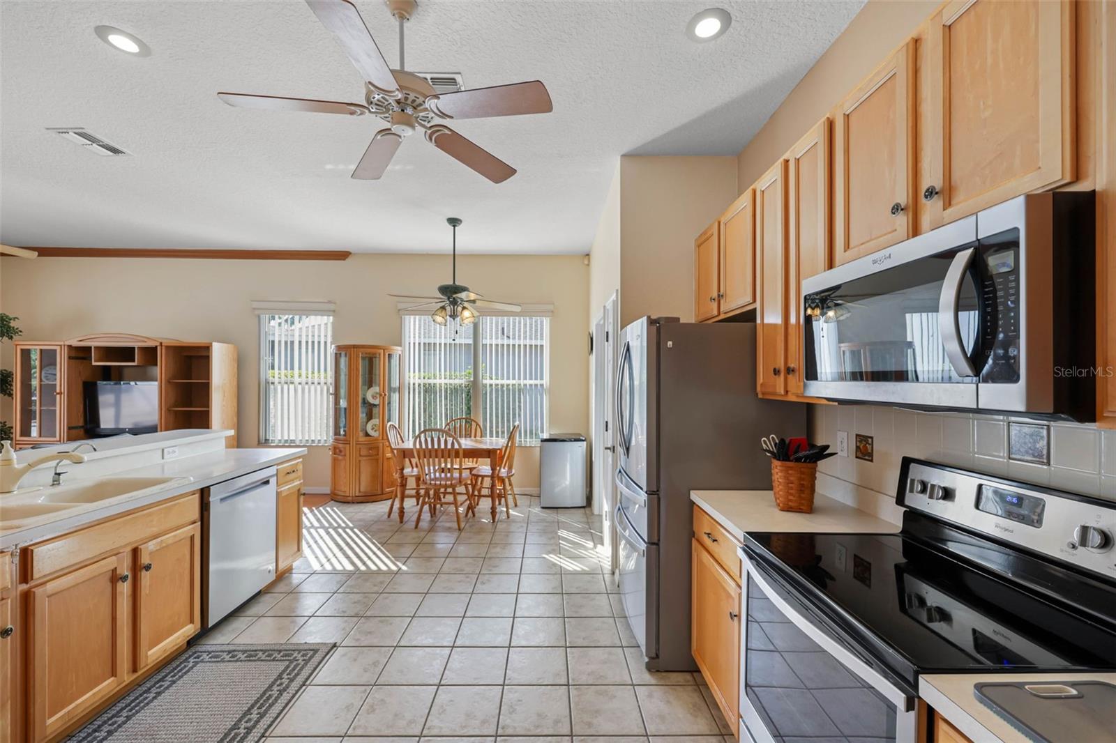 WELLINGTON CHASE - Residential