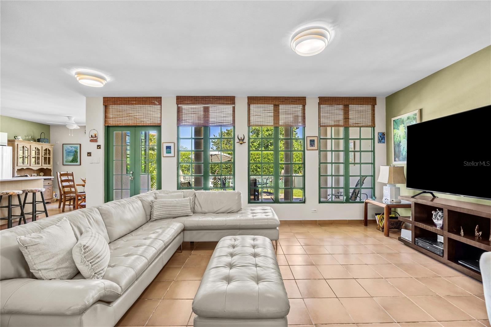 1 URB. DORADO REEF P-65