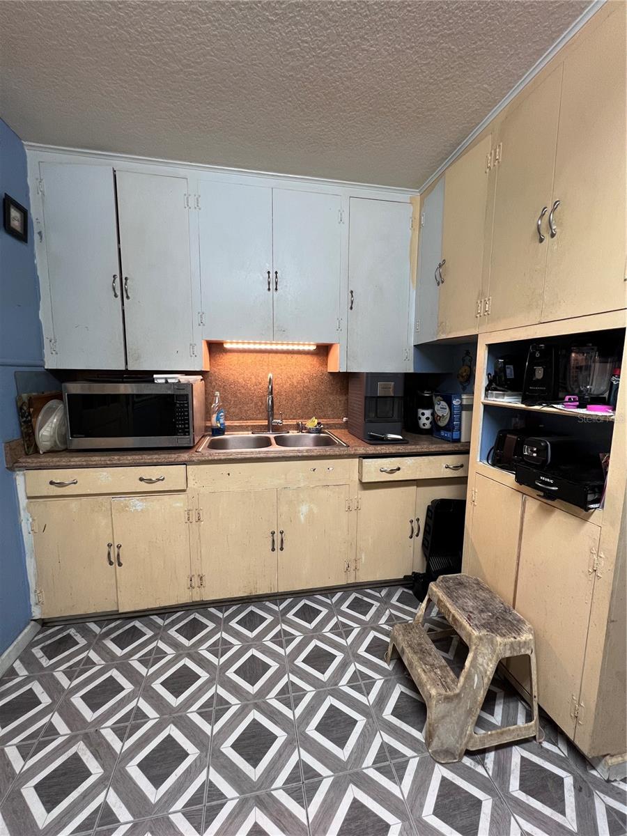 CANTRELL THOMAS SUB - Residential