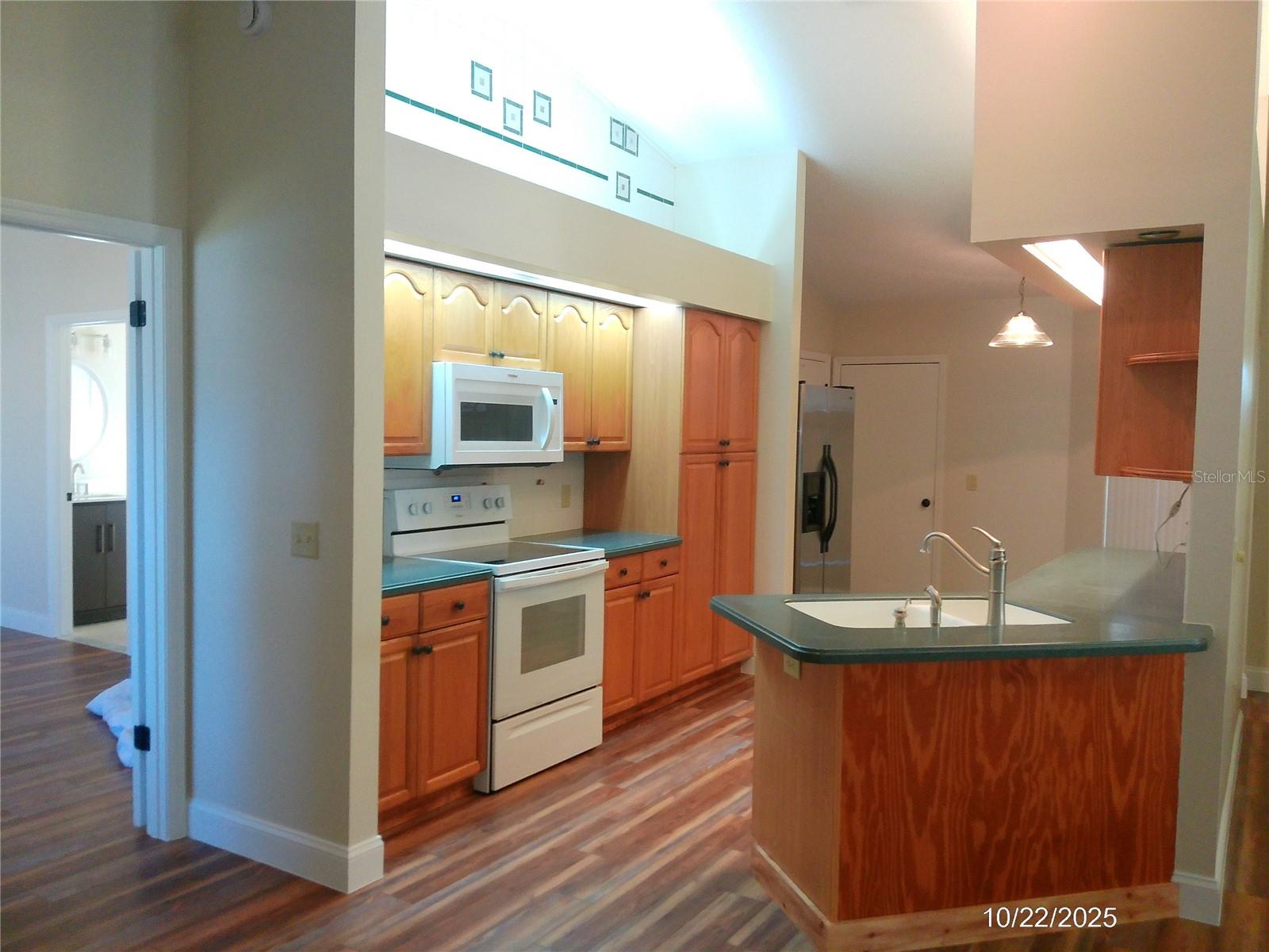 TANGERINE TRAILS - Residential Lease