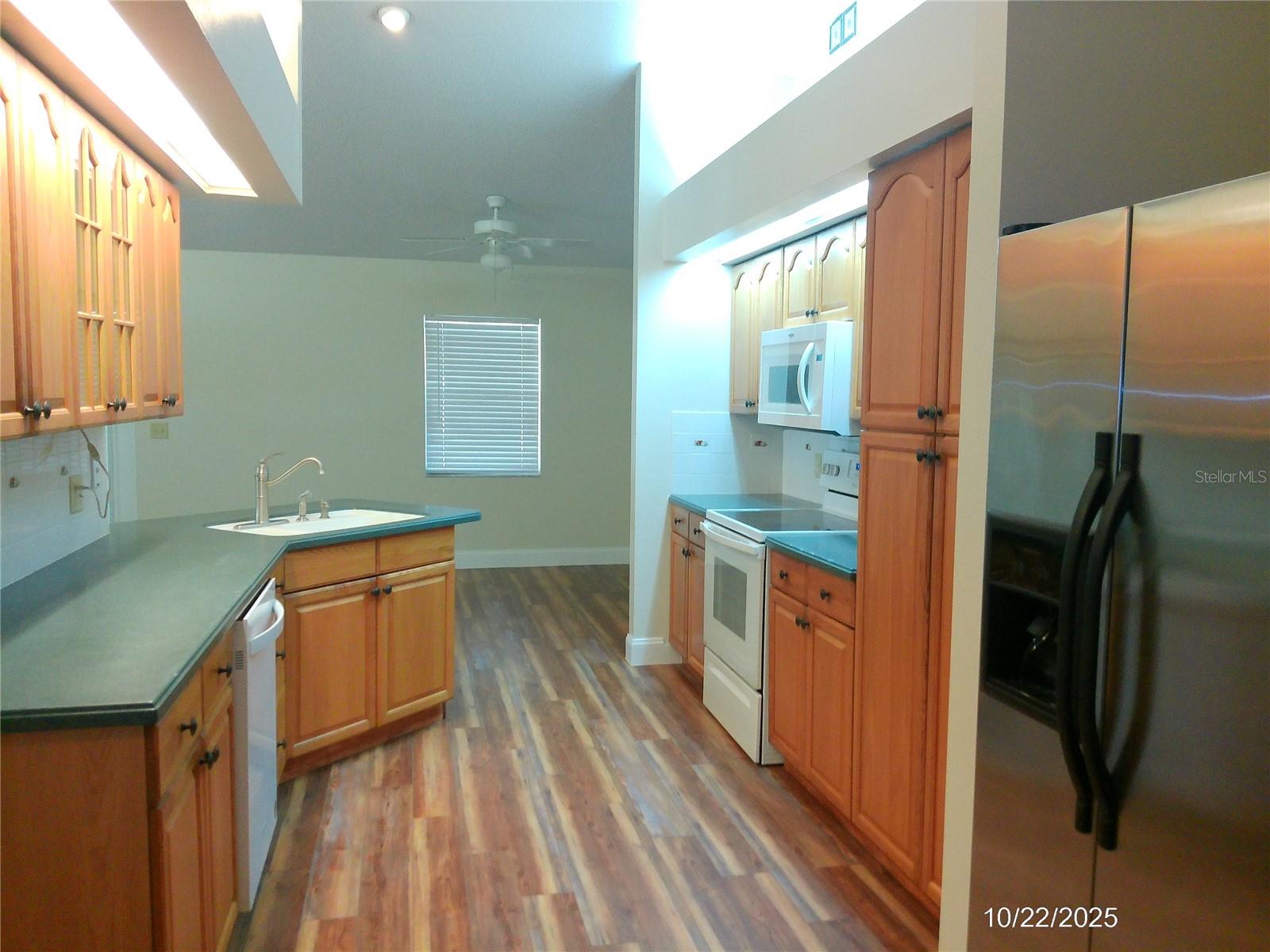 TANGERINE TRAILS - Residential Lease