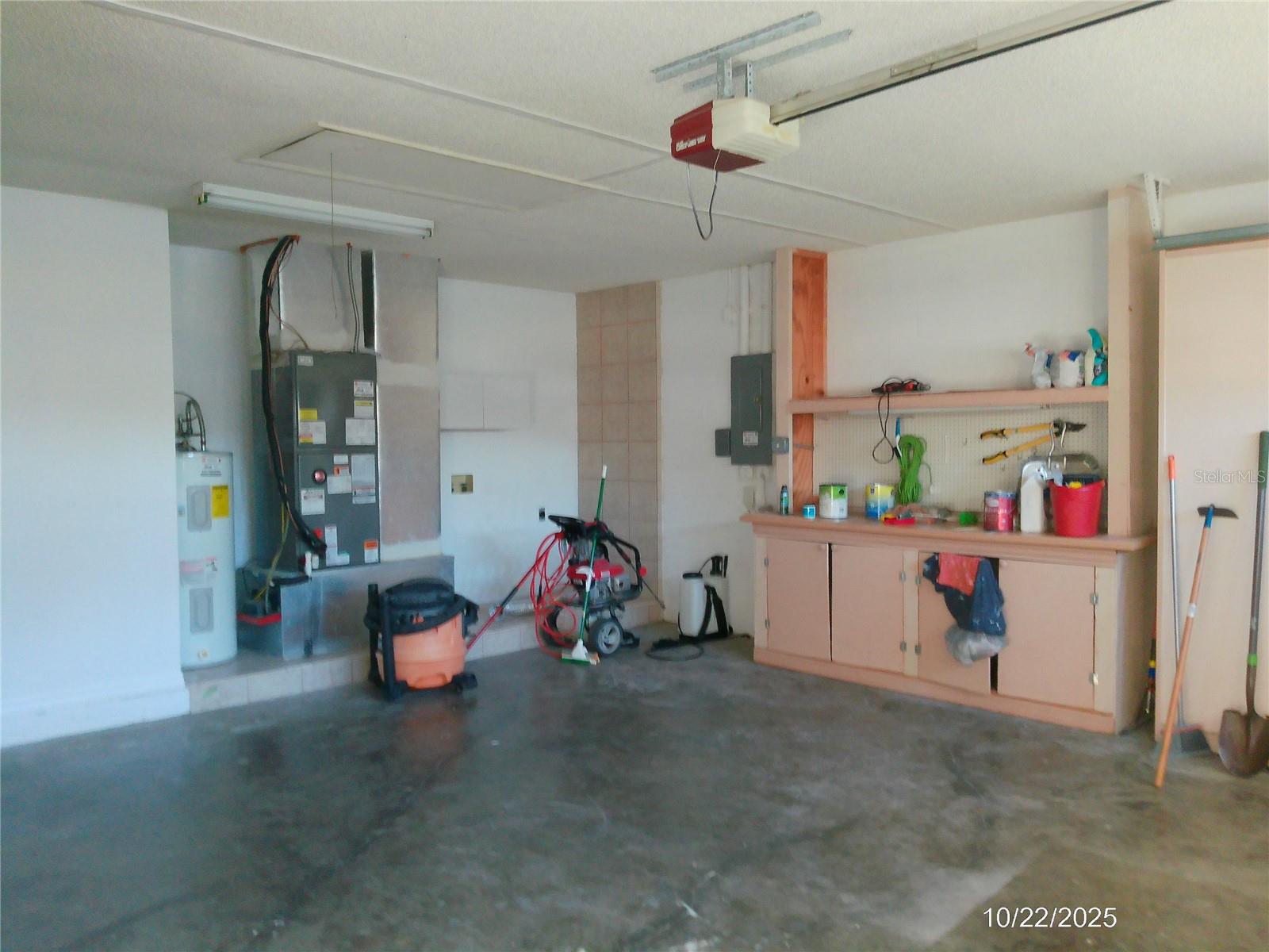 TANGERINE TRAILS - Residential Lease