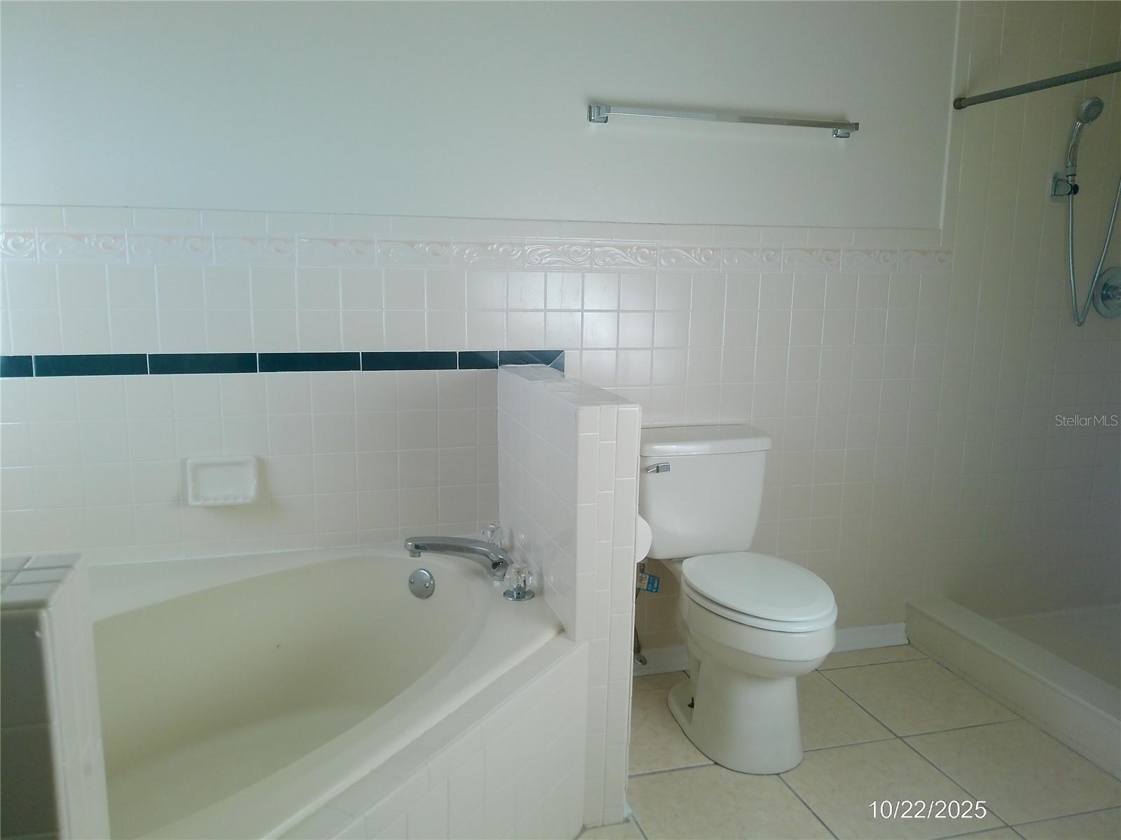 TANGERINE TRAILS - Residential Lease