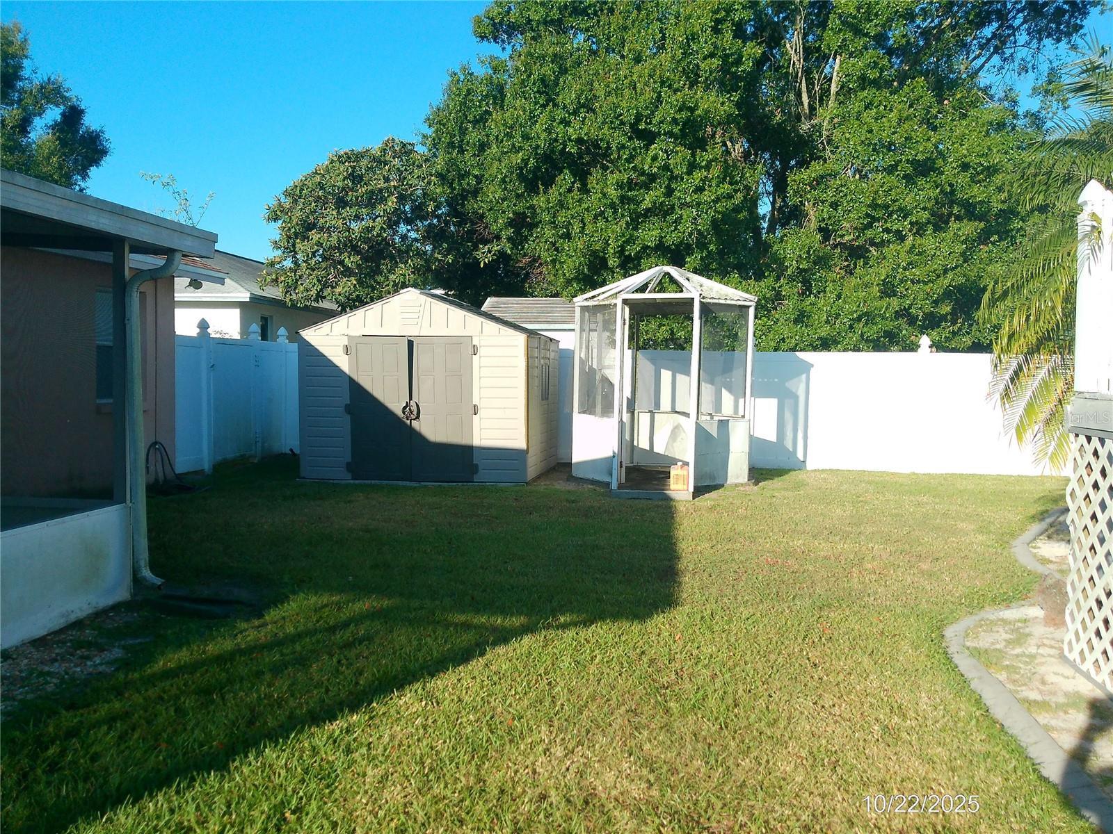 TANGERINE TRAILS - Residential Lease