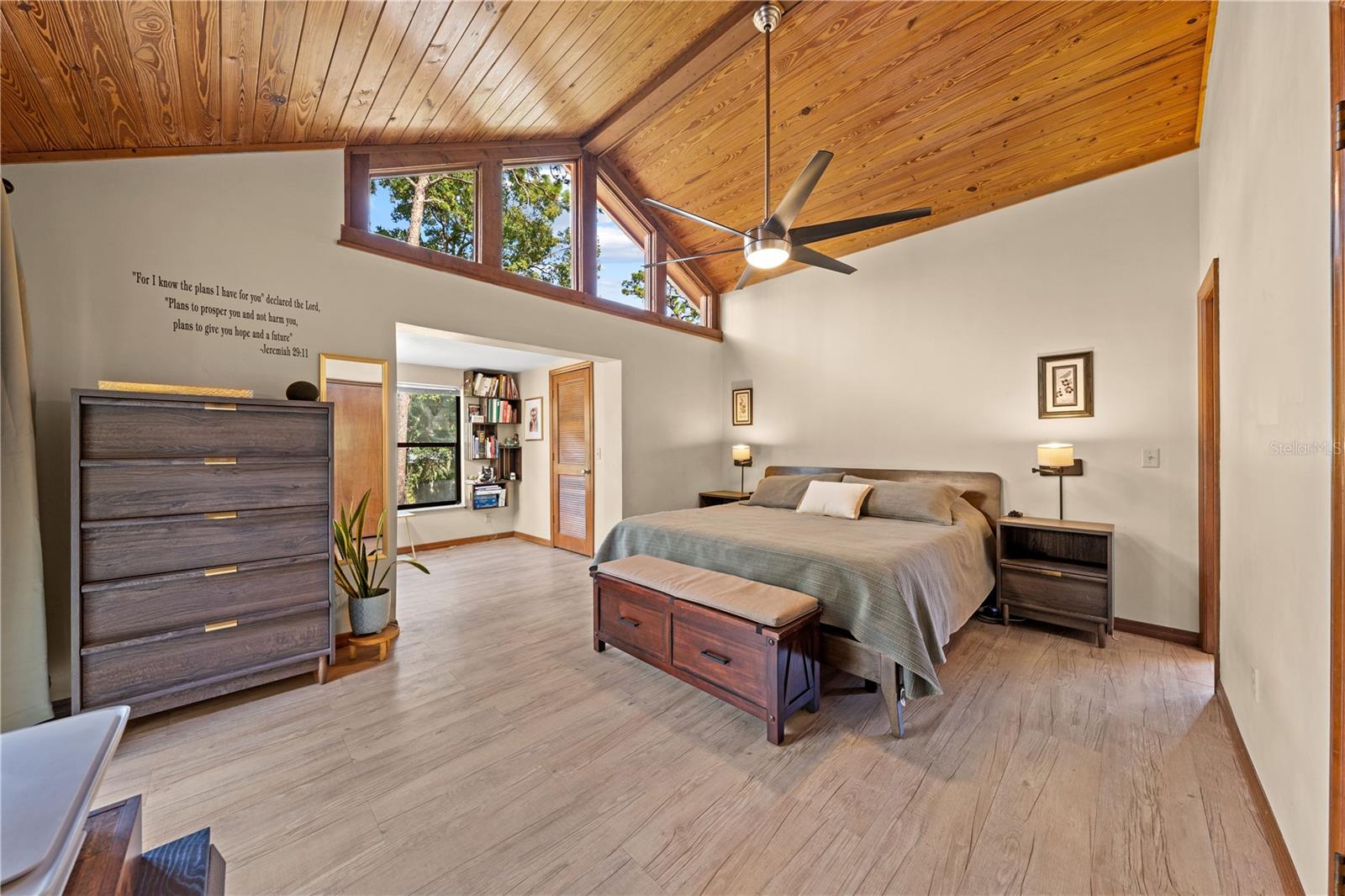 WEKIVA HILLS SEC 08 - Residential