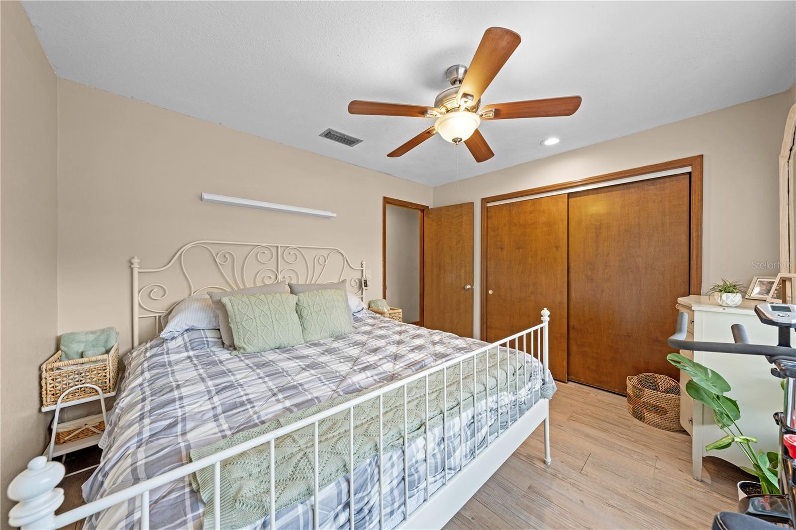 WEKIVA HILLS SEC 08 - Residential