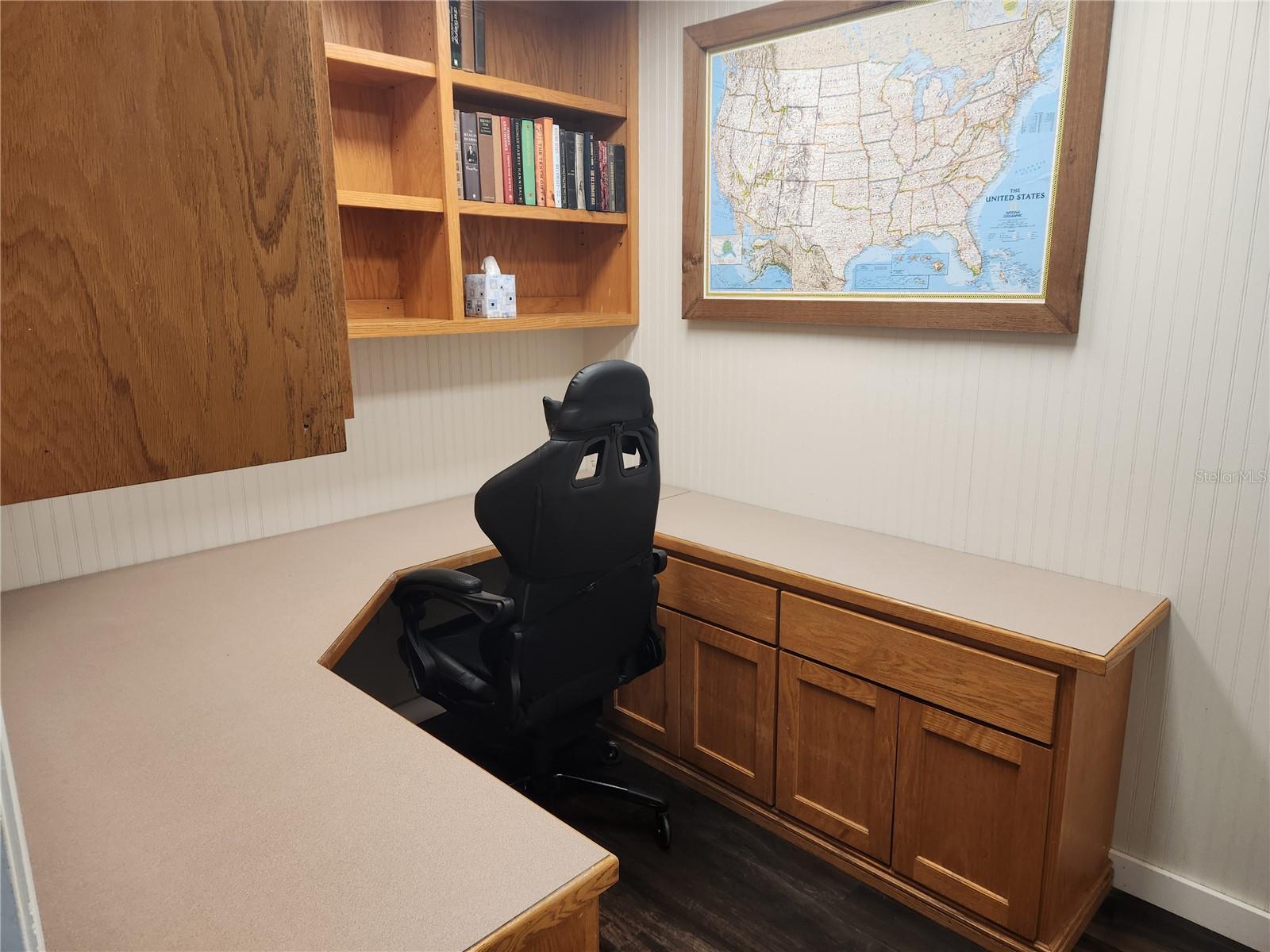 WORTH AVE COMM PARK - Commercial Sale