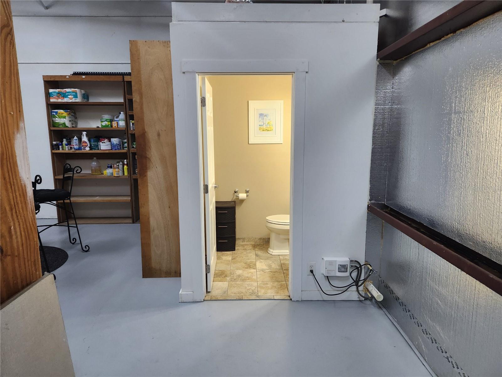 WORTH AVE COMM PARK - Commercial Sale