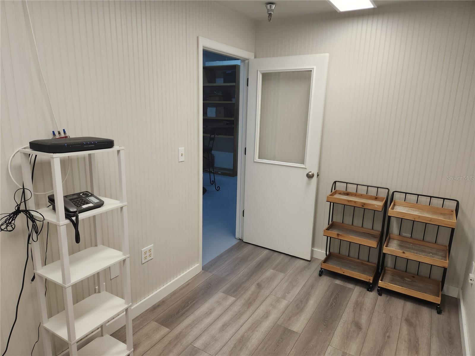 WORTH AVE COMM PARK - Commercial Sale