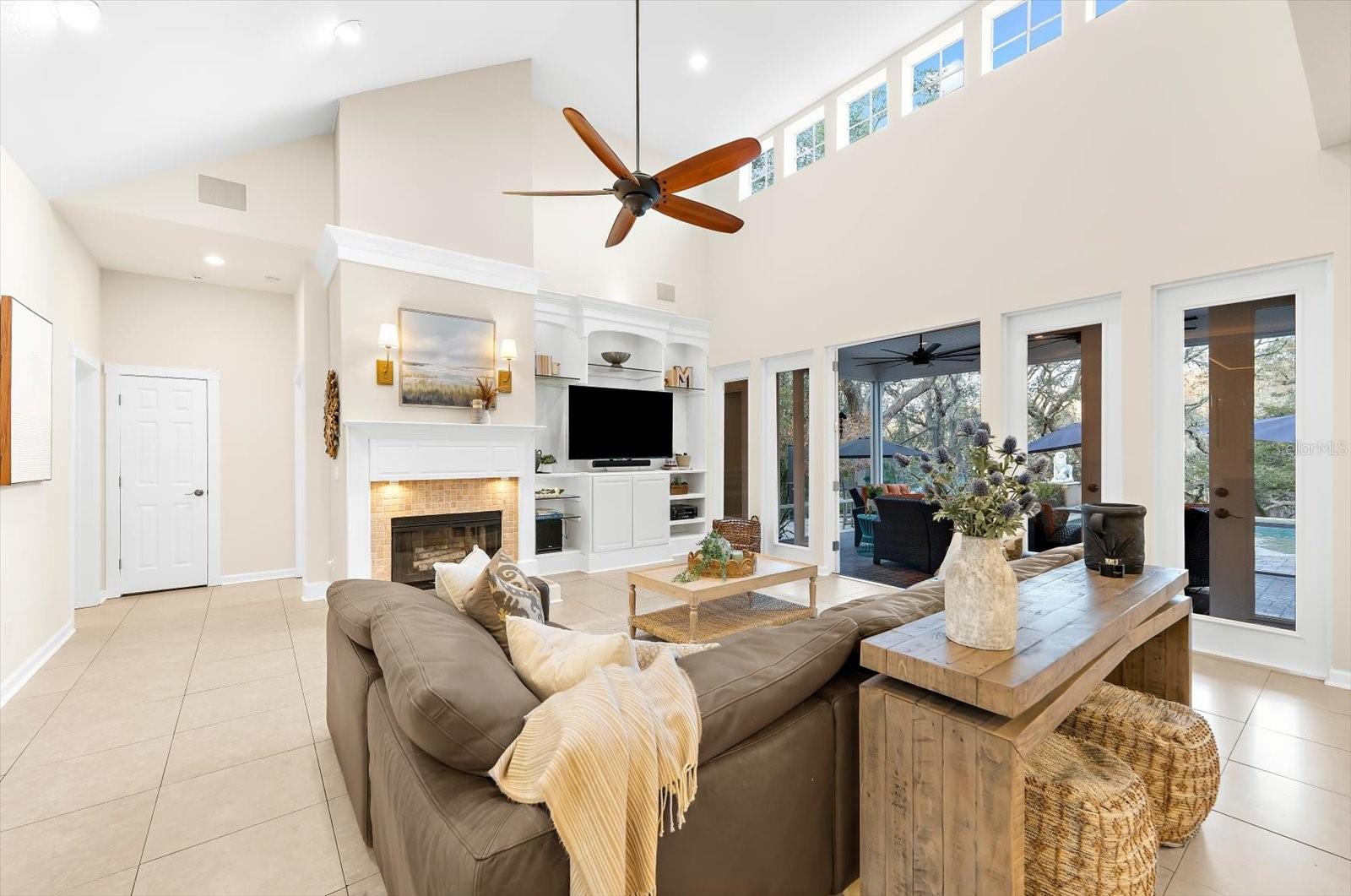 PINELLAS COUNTY - Residential