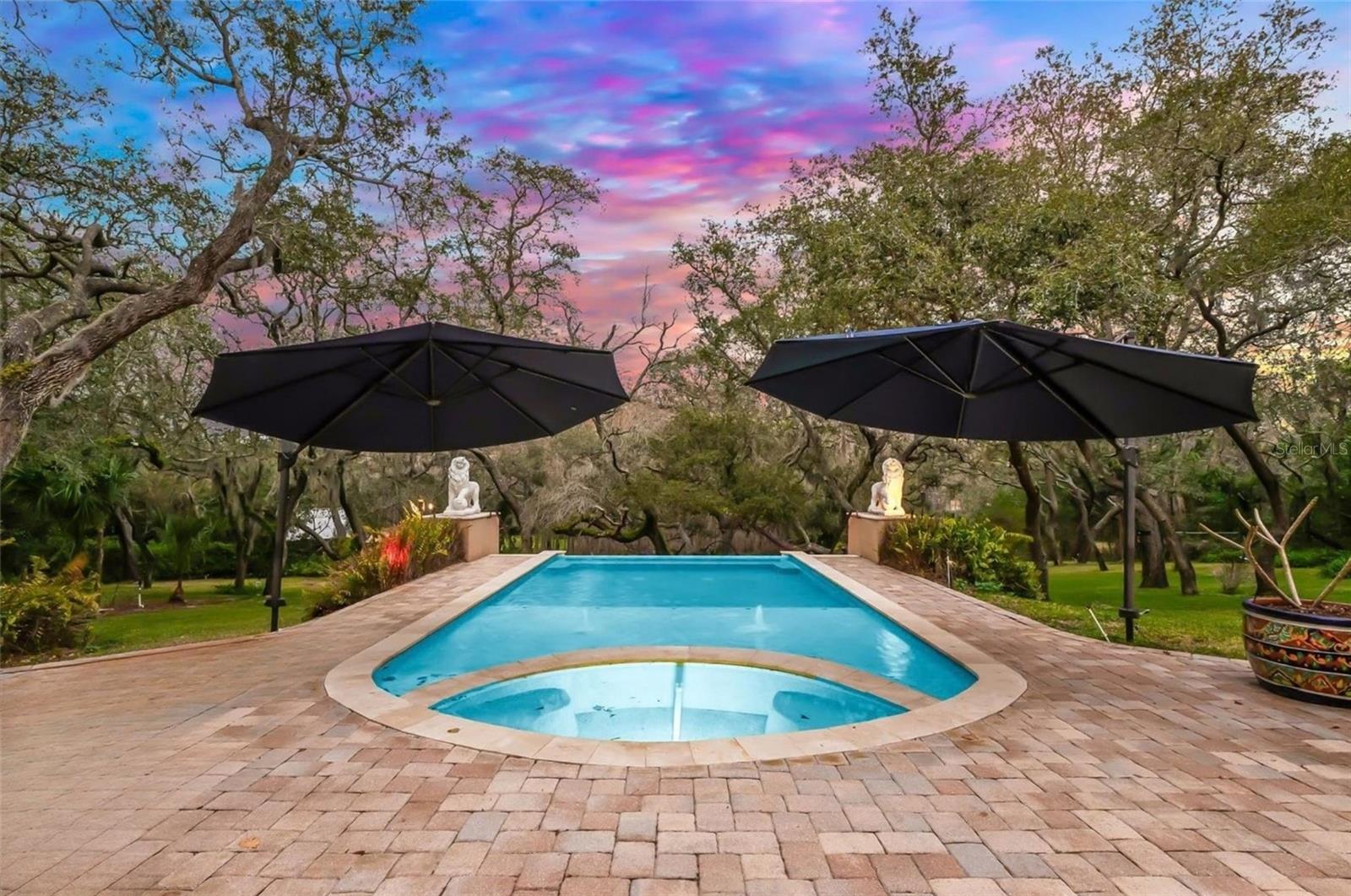 PINELLAS COUNTY - Residential