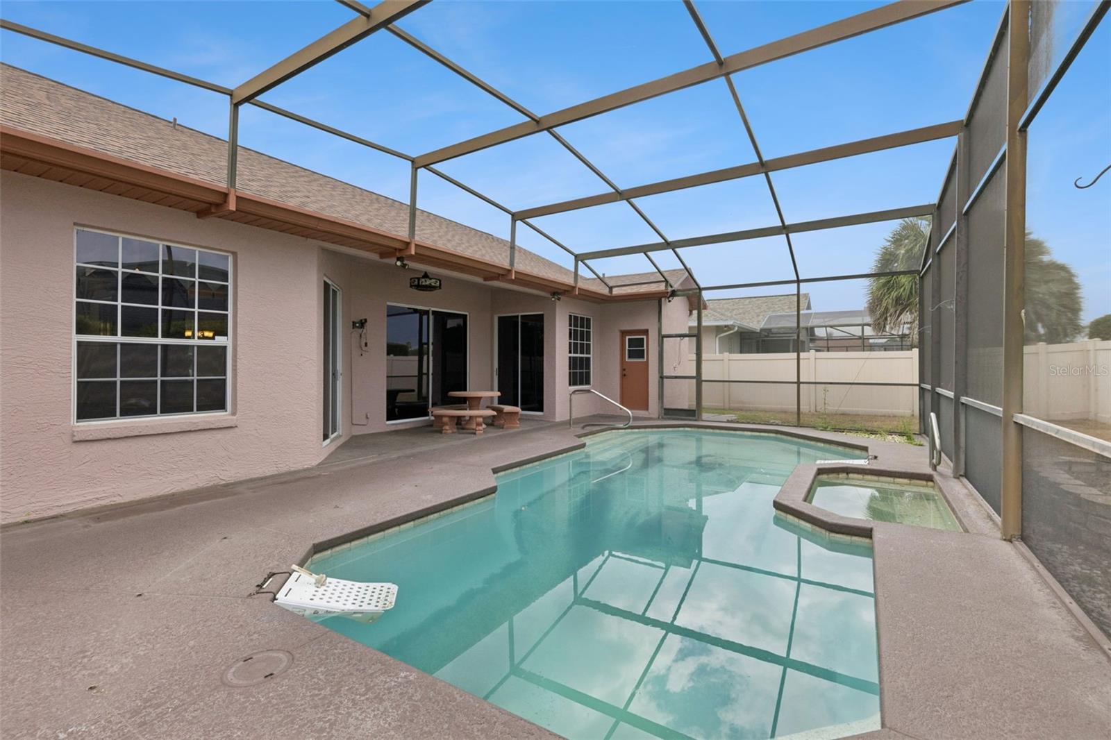 HUNTERS CREEK TR 235B PH 04 - Residential