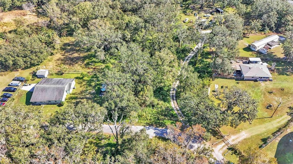 Photo of Arnaz Drive, Mulberry, FL 33860 (MLS # L4951766)