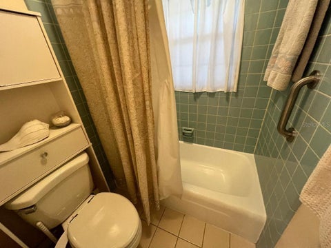 Tiny photo for 4033 SE 15th St, Ocala, FL 34471 (MLS # OM731273)