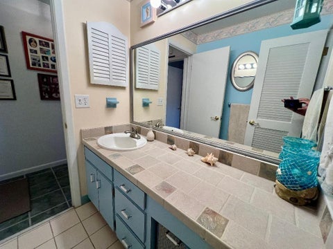 Tiny photo for 4033 SE 15th St, Ocala, FL 34471 (MLS # OM731273)