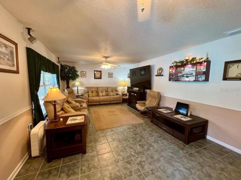 Tiny photo for 4033 SE 15th St, Ocala, FL 34471 (MLS # OM731273)