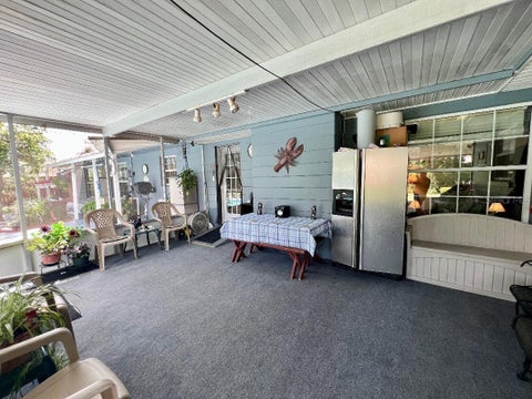 Tiny photo for 4033 SE 15th St, Ocala, FL 34471 (MLS # OM731273)
