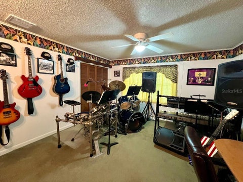 Tiny photo for 4033 SE 15th St, Ocala, FL 34471 (MLS # OM731273)