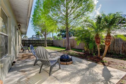 A home in PALM HARBOR