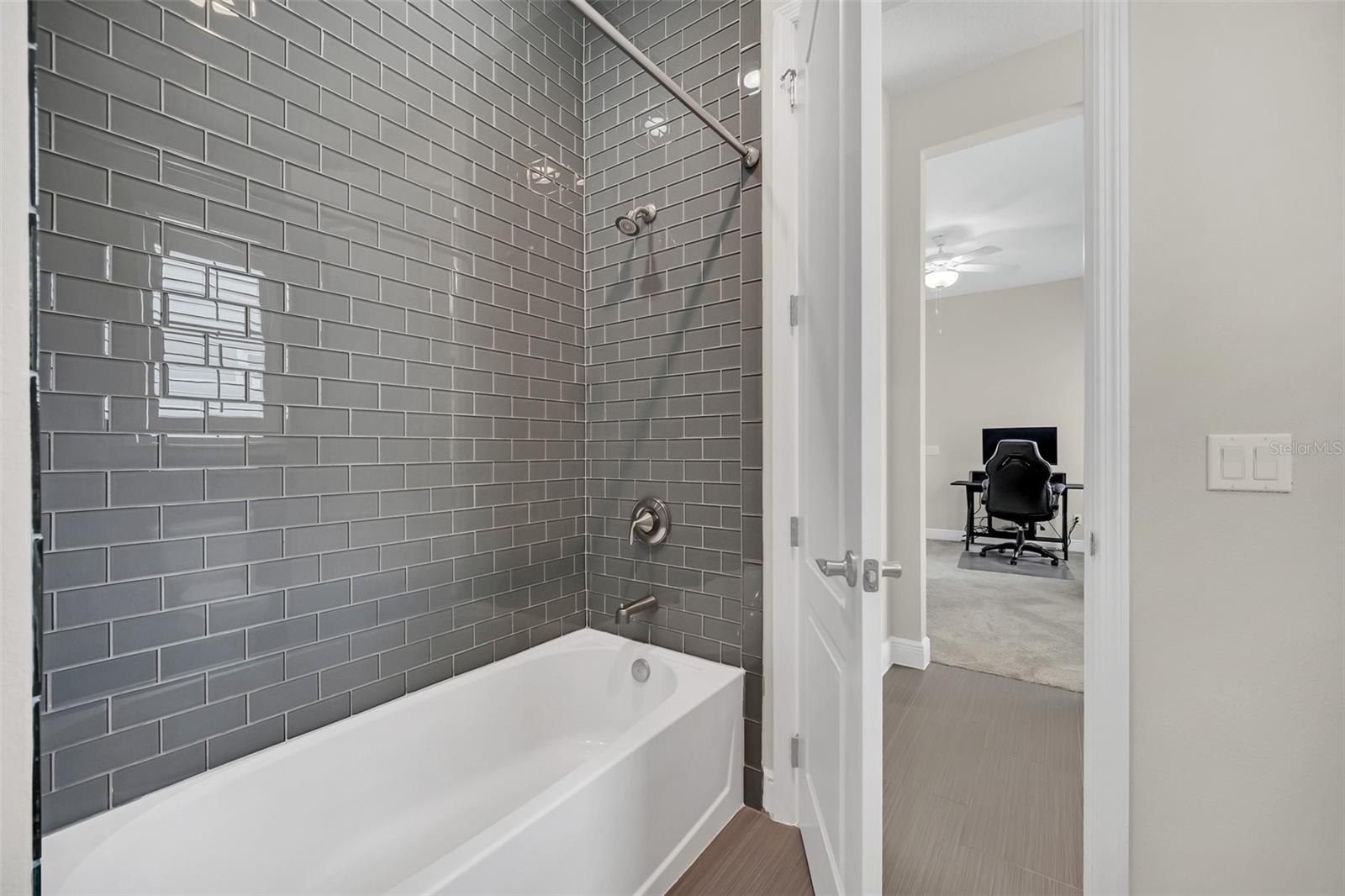 OVERLOOK 2/HAMLIN PH 3 4 - Residential