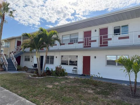 Photo of 5850 18th Street N #16, St Petersburg, FL 33714 (MLS # TB8482232)