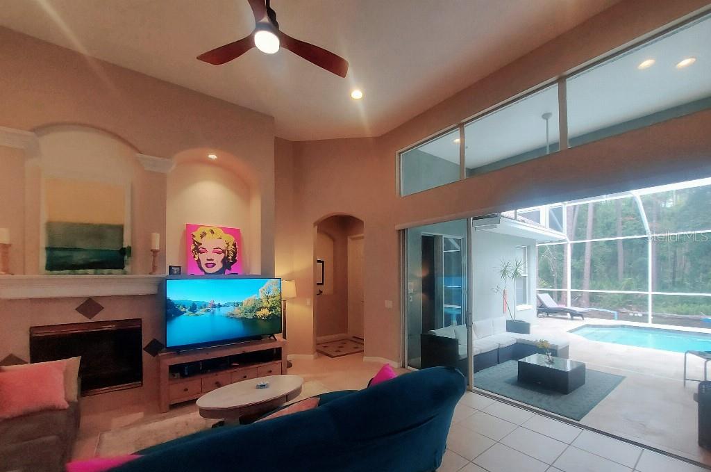 WESTCHASE SEC 305 & 306A - Residential