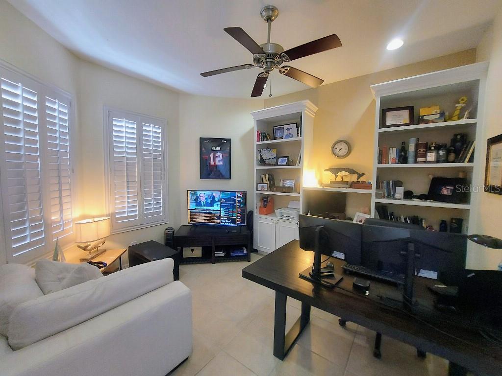 WESTCHASE SEC 305 & 306A - Residential