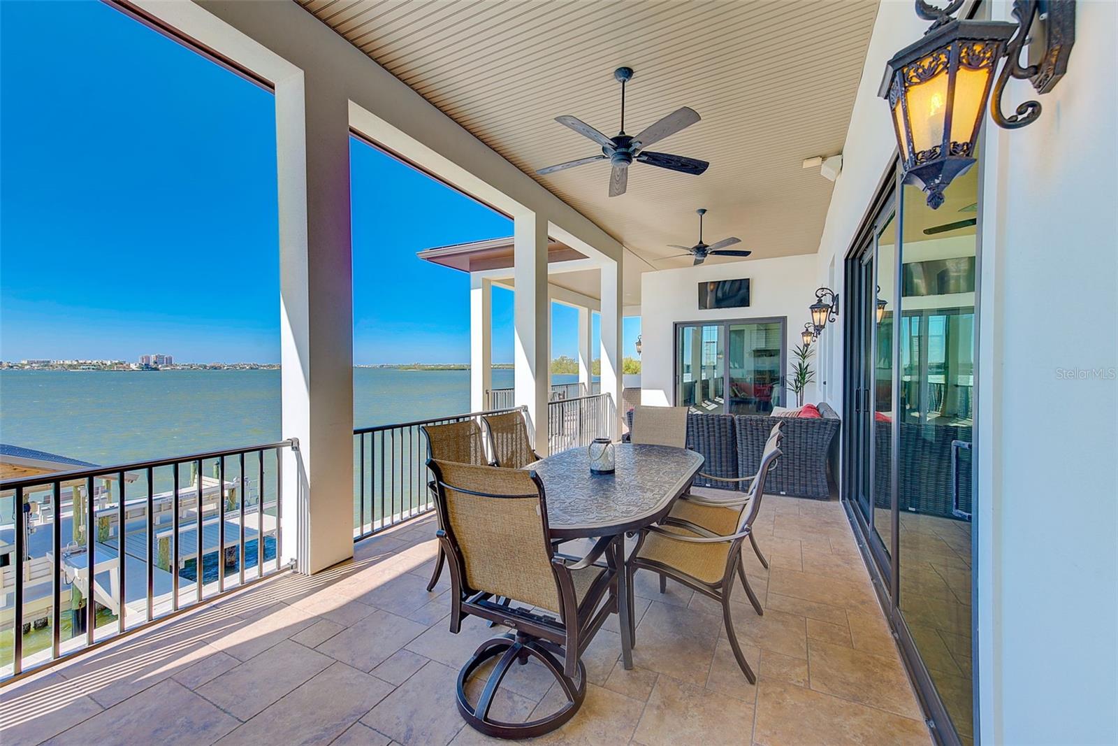 OAKHURST SHORES 1ST ADD - Residential