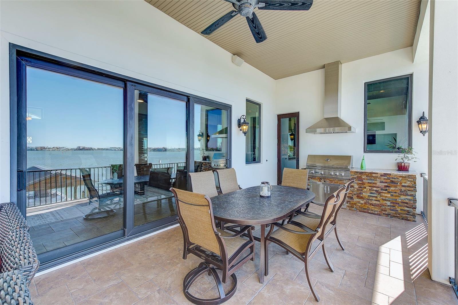 OAKHURST SHORES 1ST ADD - Residential