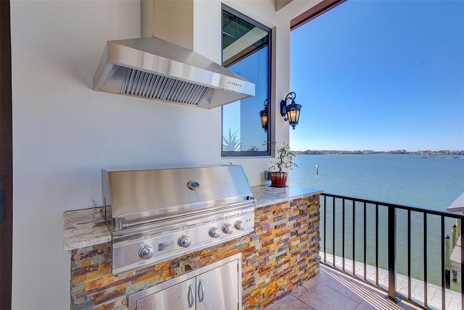 OAKHURST SHORES 1ST ADD - Residential