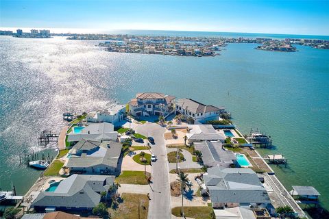 A home in SEMINOLE