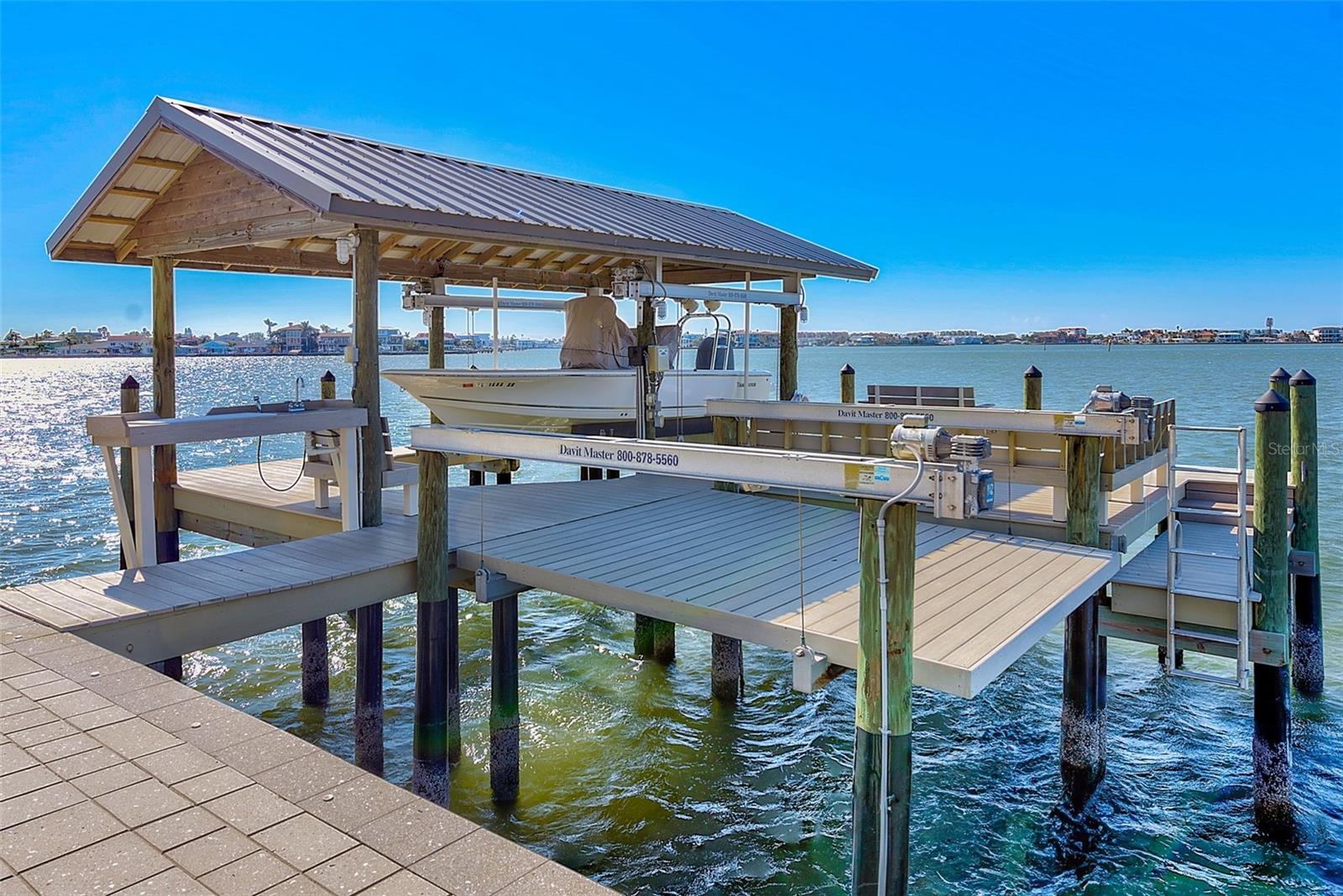 OAKHURST SHORES 1ST ADD - Residential