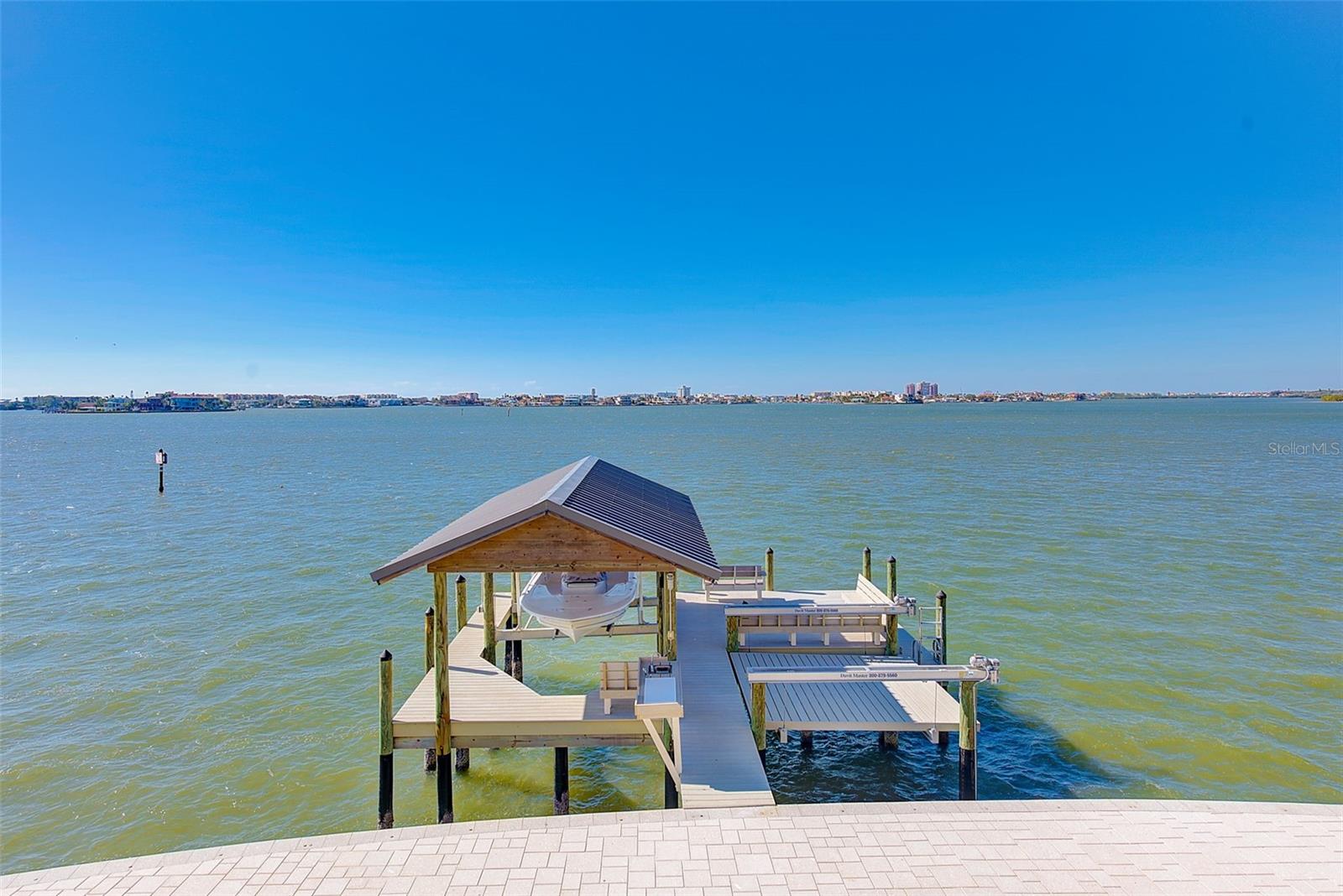 OAKHURST SHORES 1ST ADD - Residential