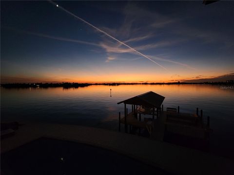 A home in SEMINOLE